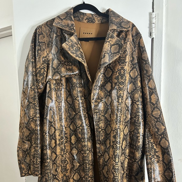 Blank NYC pleather snakeskin trench coat, size L brand new w tags - Picture 5 of 7